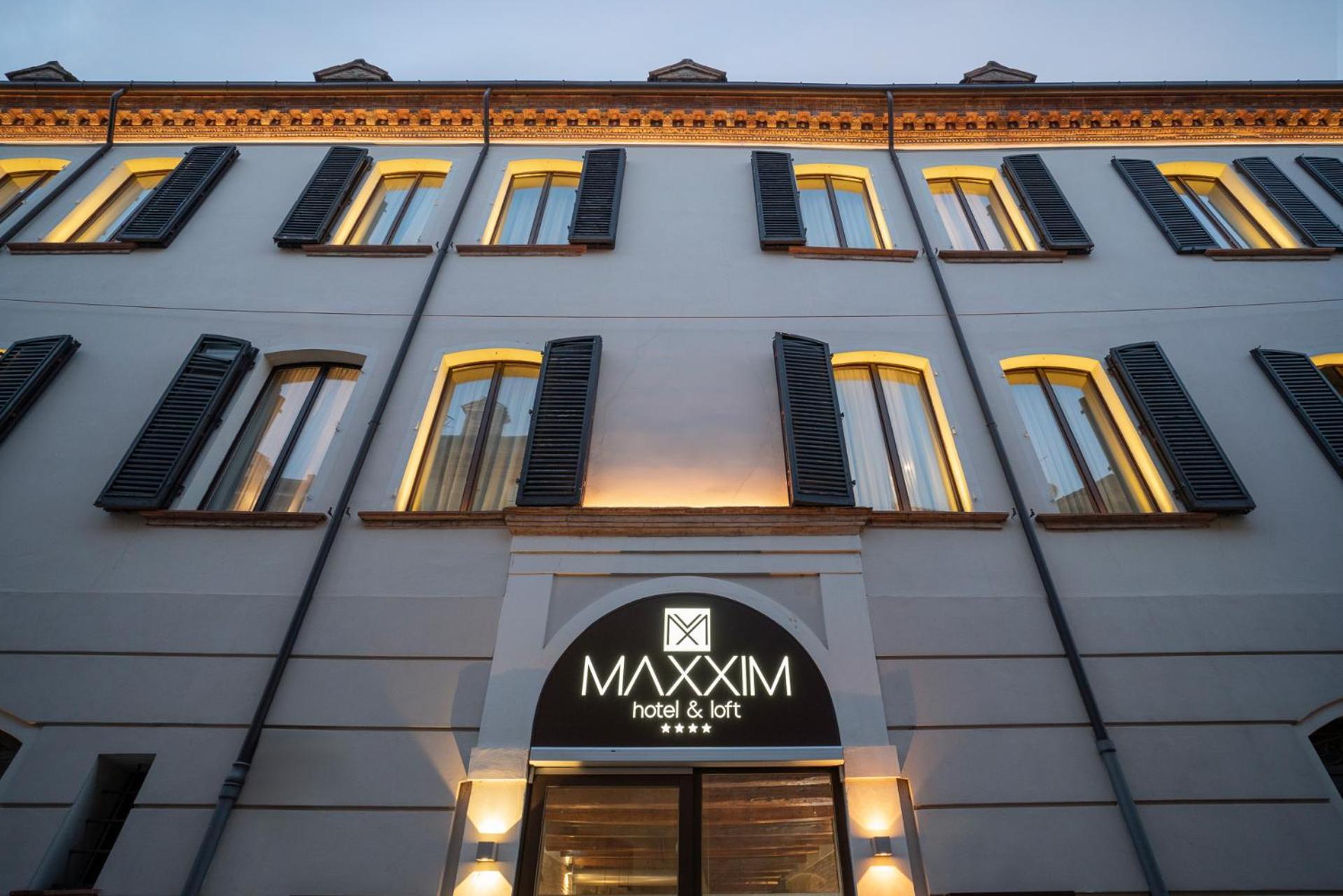 Maxxim Hotel & Loft Ferrara Exterior photo