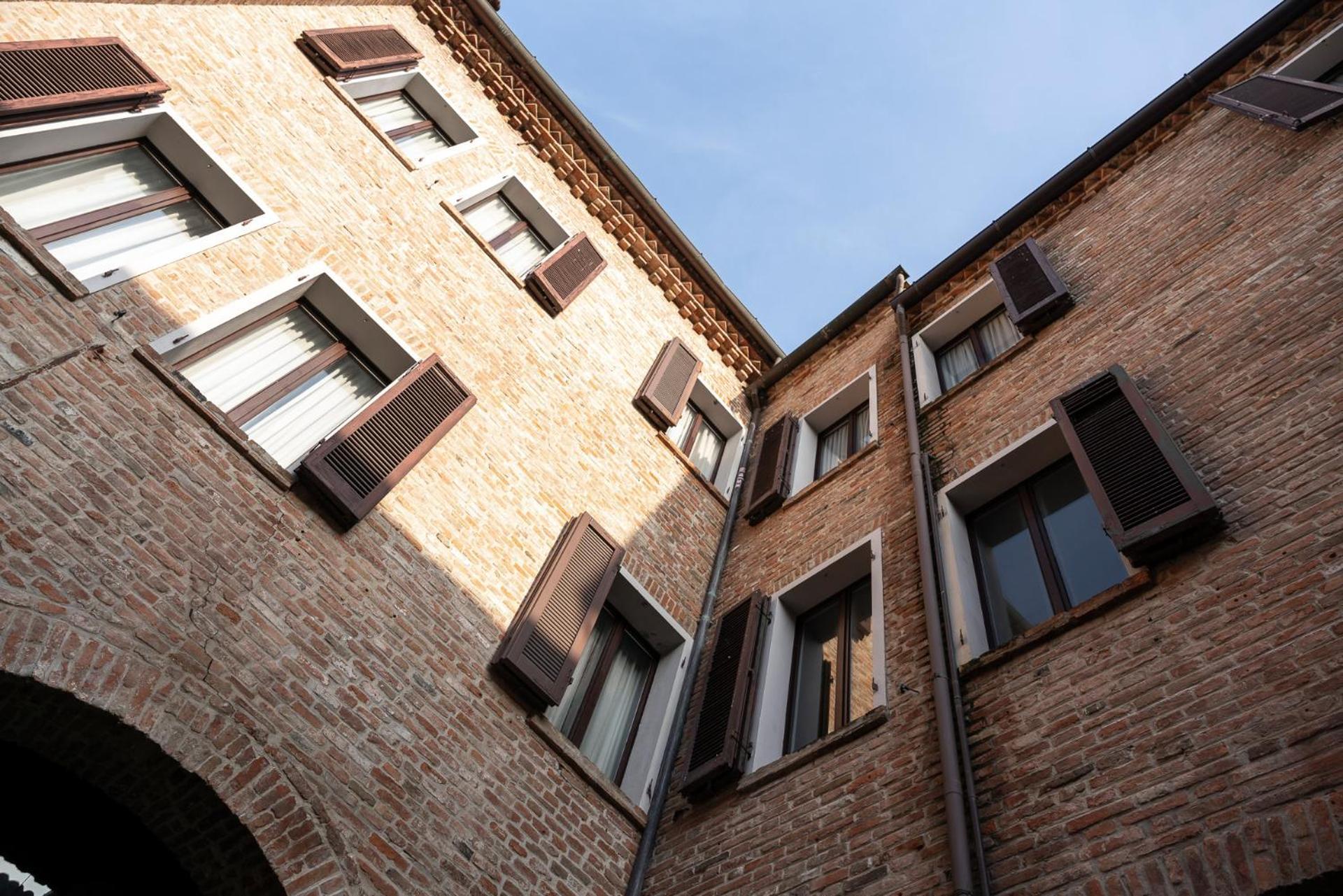 Maxxim Hotel & Loft Ferrara Exterior photo