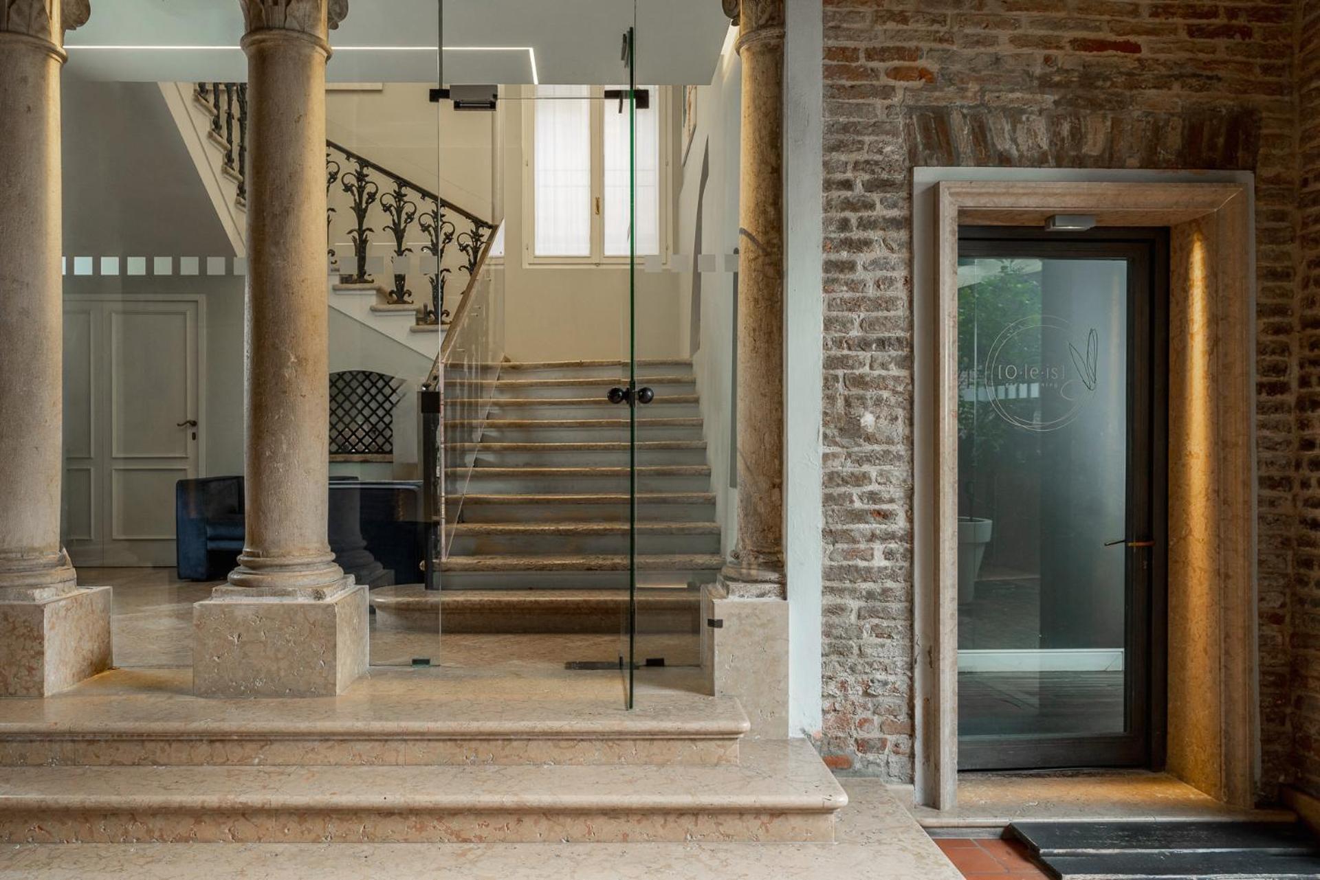 Maxxim Hotel & Loft Ferrara Exterior photo
