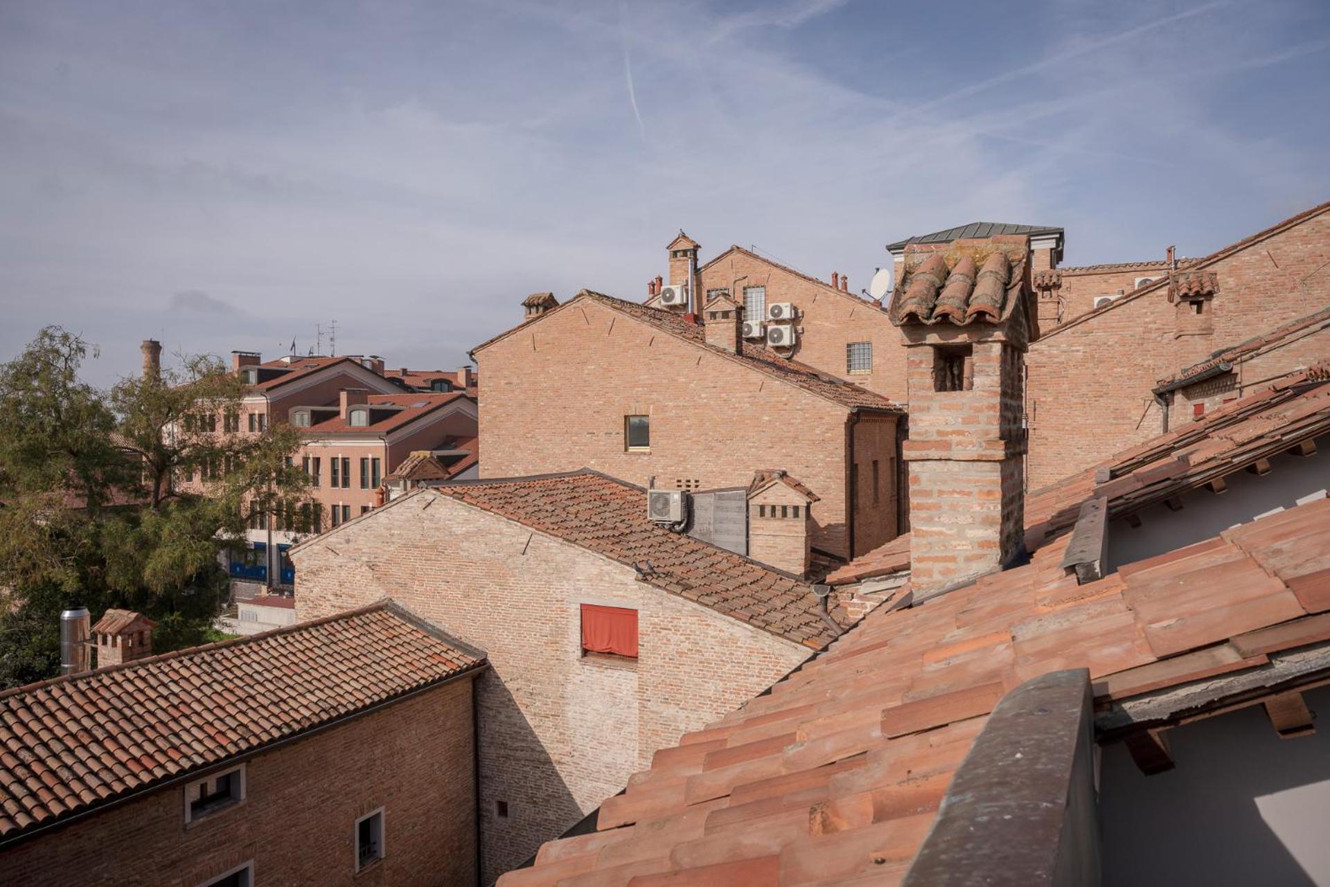 Maxxim Hotel & Loft Ferrara Exterior photo